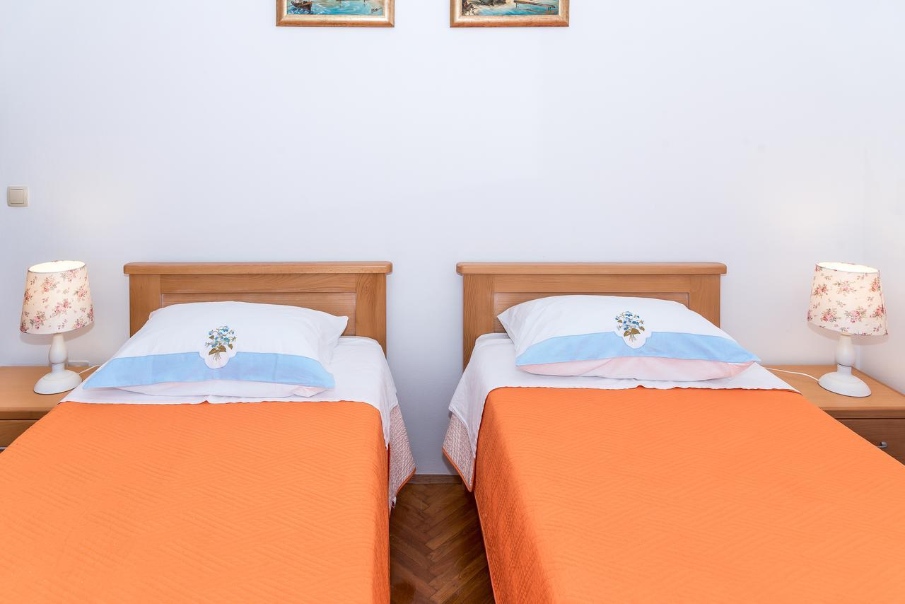 Apartment Promona Drniš Exterior foto